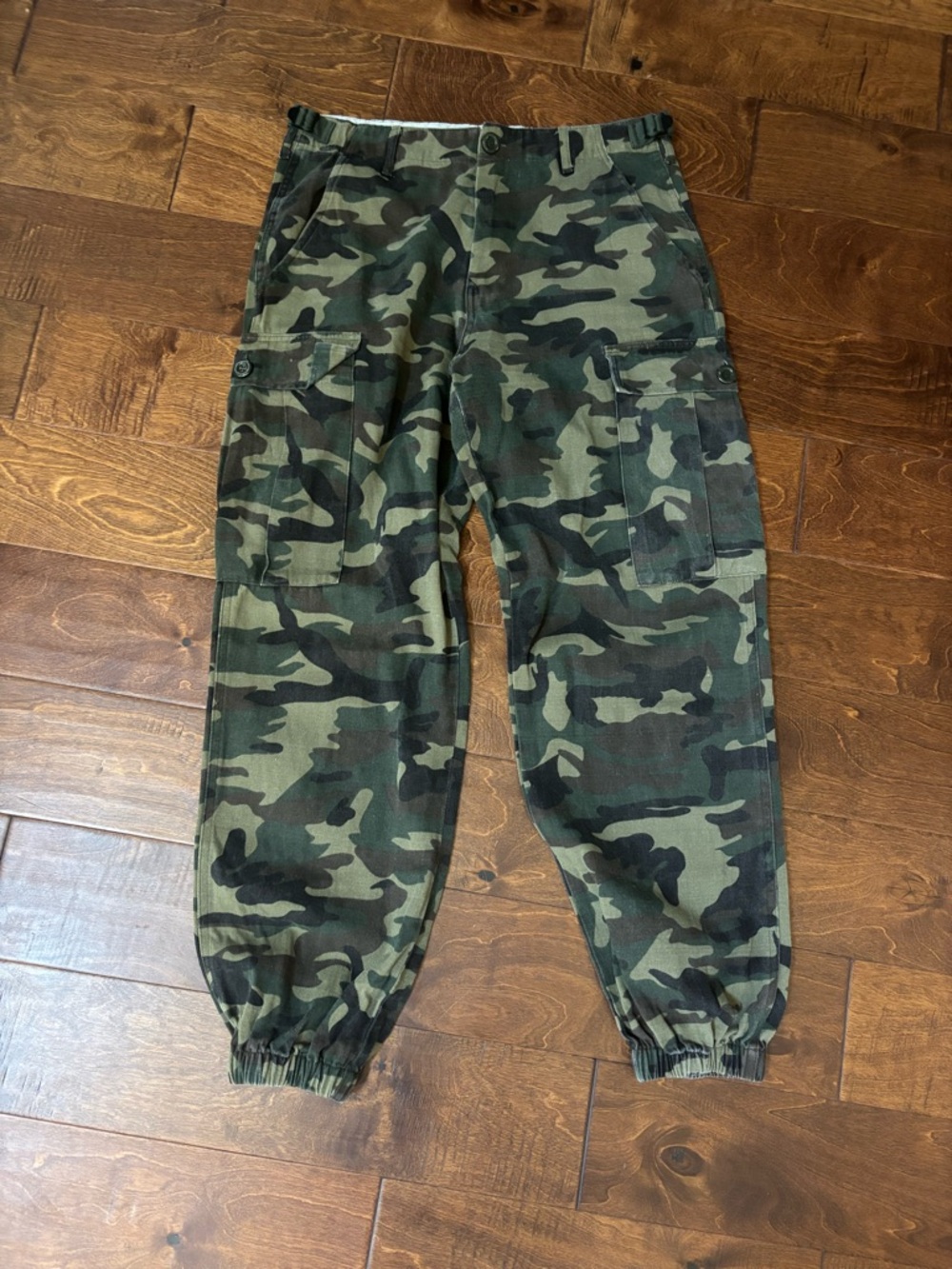 Fashion Nova Green Camo Cargo Joggers